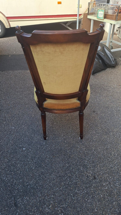 Gepolsterter Armlehnstuhl im Louis-XVI-Stil, Originalfoto 1