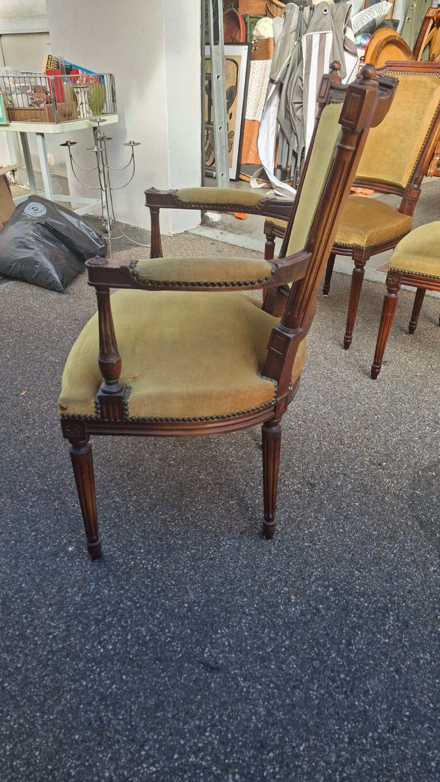 Gepolsterter Stuhl ohne Armlehnen im Louis-XVI-Stil, Originalfoto 8