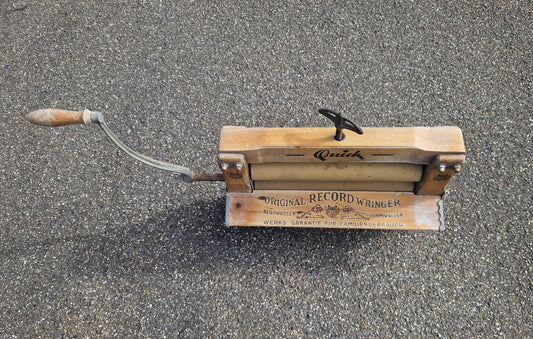 Vintage Wäschemangel „Quick Record Wringer“ aus Holz