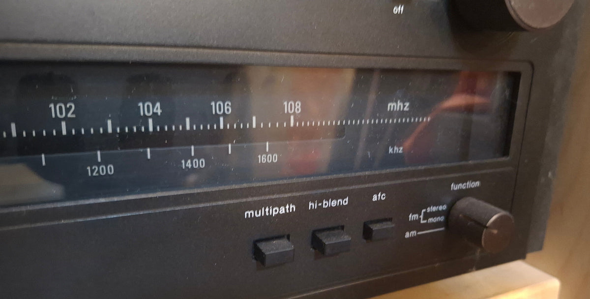 WEGA T 4710 Hi-Fi-Tuner - Artikelbild von Fummel & Gedöns Secondhand-Store