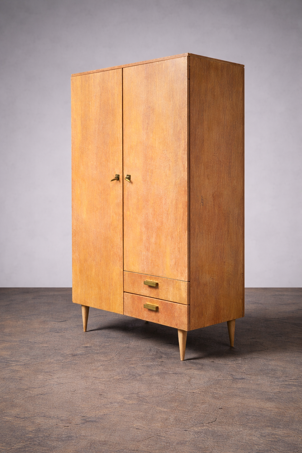 Mid-Century Kleiderschrank aus Holz - Artikelbild von Fummel & Gedöns Secondhand-Store
