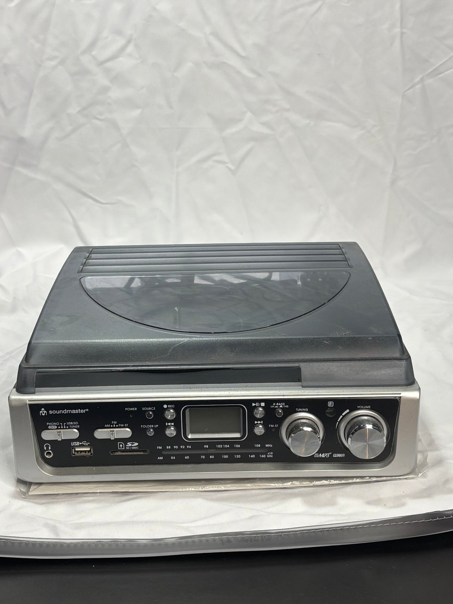 Soundmaster Plattenspieler mit Radio, USB- und SD-Anschluss