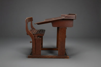 Historische Naether Schulbank mit Klapptisch