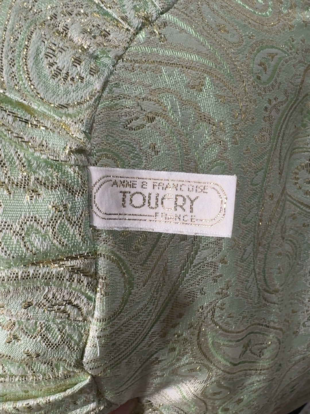 Vintage Touéry France Dekokissen – 3er Set Brokat, Samt &amp; Metallic - Artikelbild von Fummel & Gedöns Secondhand-Store
