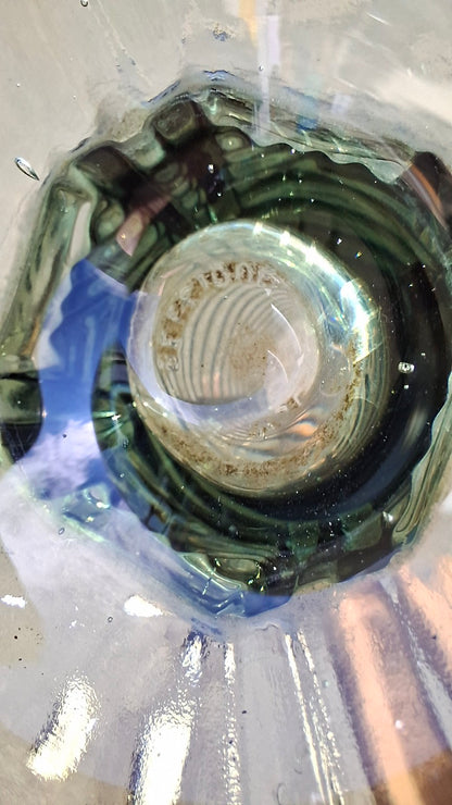 Geprägte Herstellerkennzeichnung am Boden der Val Saint Lambert Vase