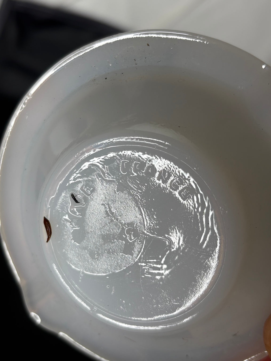 Vérigoud Soda Werbe-Aschenbecher Frankreich 1950er/60er – Opalinglas Ø 10 cm - Artikelbild von Fummel & Gedöns Secondhand-Store