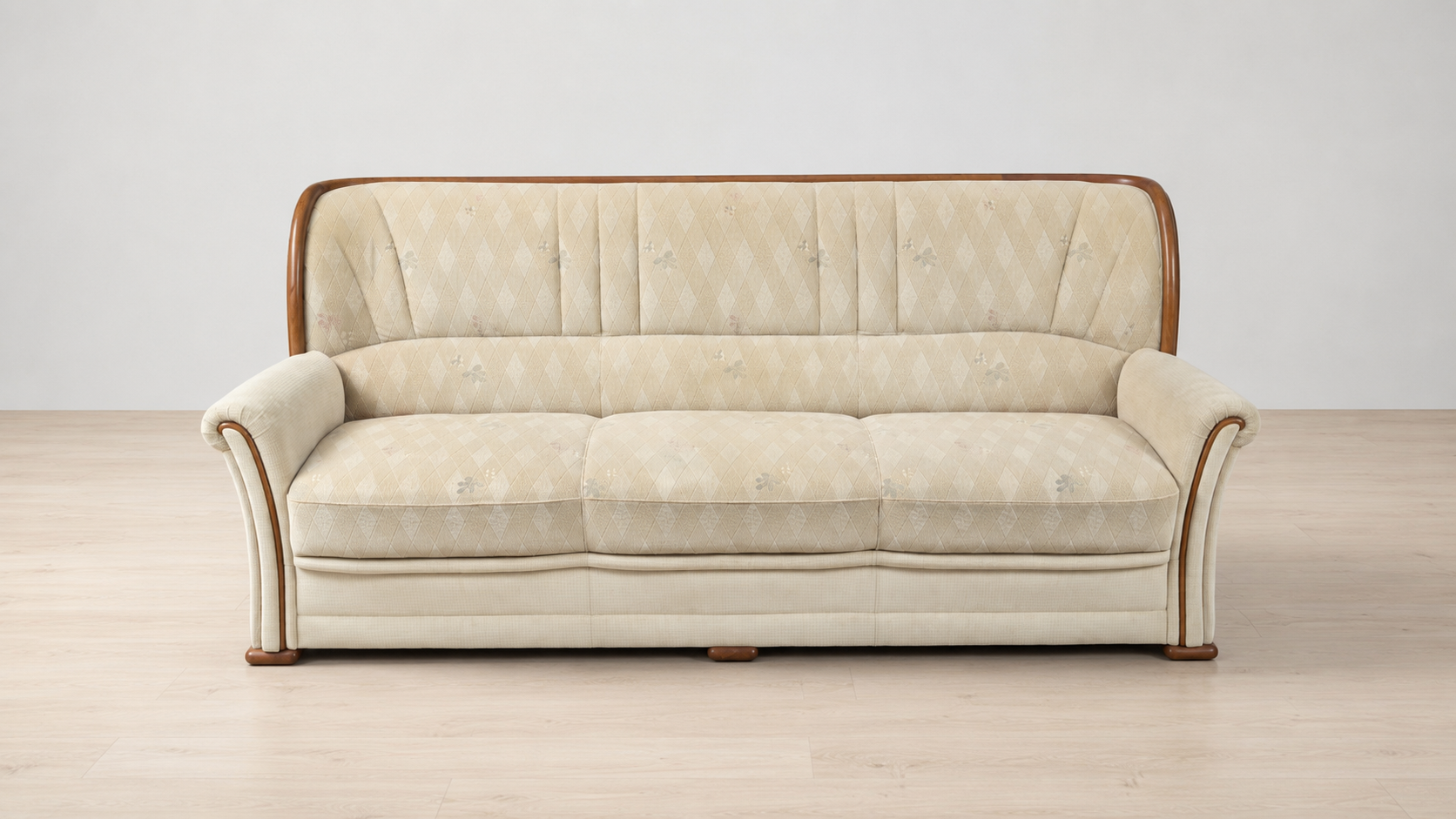 Vintage 3-Sitzer Sofa mit Holzrahmen in Creme - Artikelbild von Fummel & Gedöns Secondhand-Store