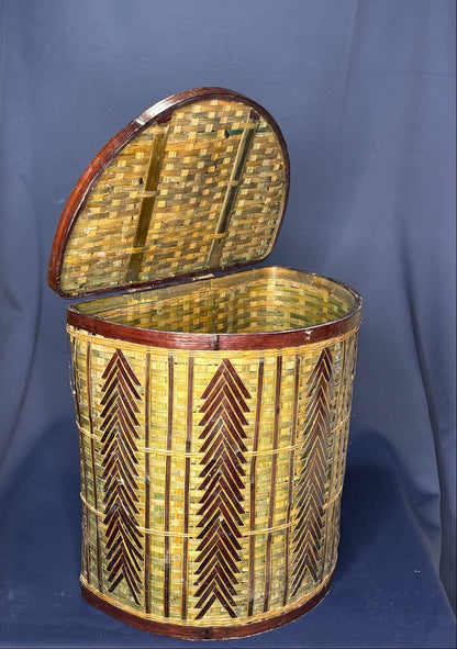Vintage Bambus-Truhe mit Chevron-Flechtdekor, 42 x 40 x 26 cm