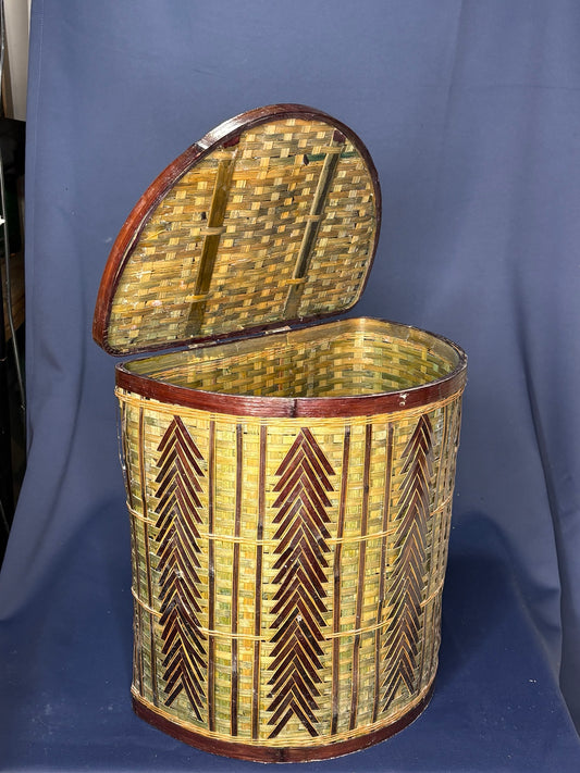 Vintage Bambus-Truhe mit Chevron-Flechtdekor, 42 x 40 x 26 cm