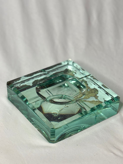 Vintage Glas-Aschenbecher quadratisch Detailansicht