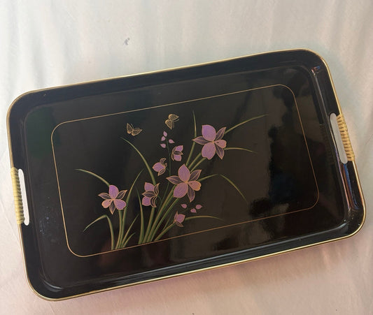 Vintage Lacktablett mit Irisblüten und Schmetterlingen, Gesamtansicht