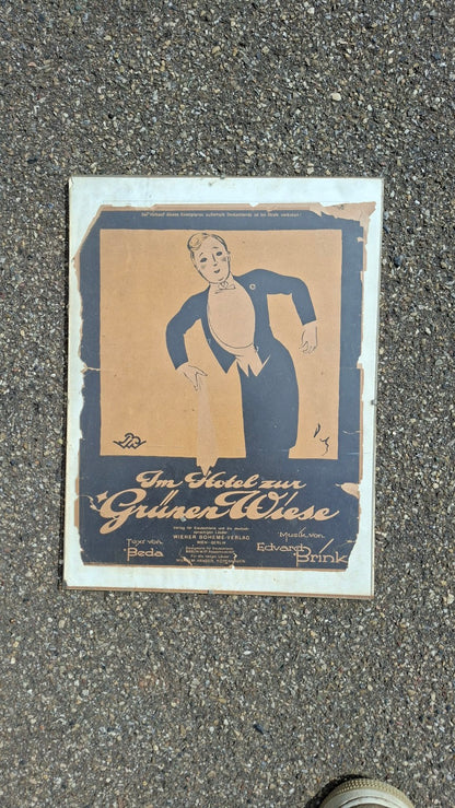 Originales gerahmtes Notentitelblatt „Im Hotel zur grünen Wiese“ von Edvard Brink, 1922