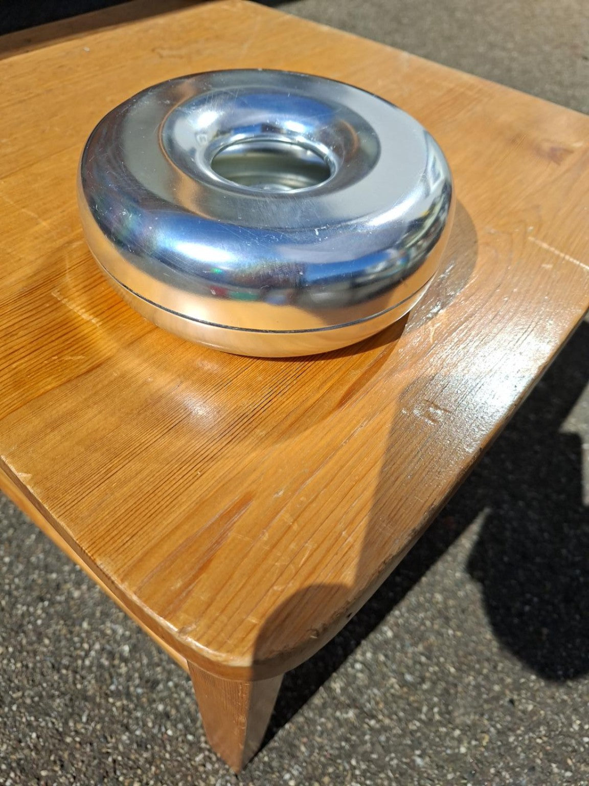 Vintage Space Age Aschenbecher aus glänzendem Metall, 1960er/70er Jahre